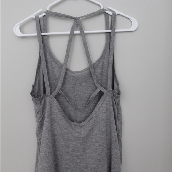Gray strappy tank - Picture 2 of 3